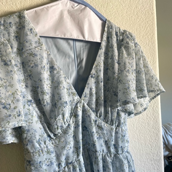 All In Favor Baby Blue Floral Dress - Picture 4 of 7